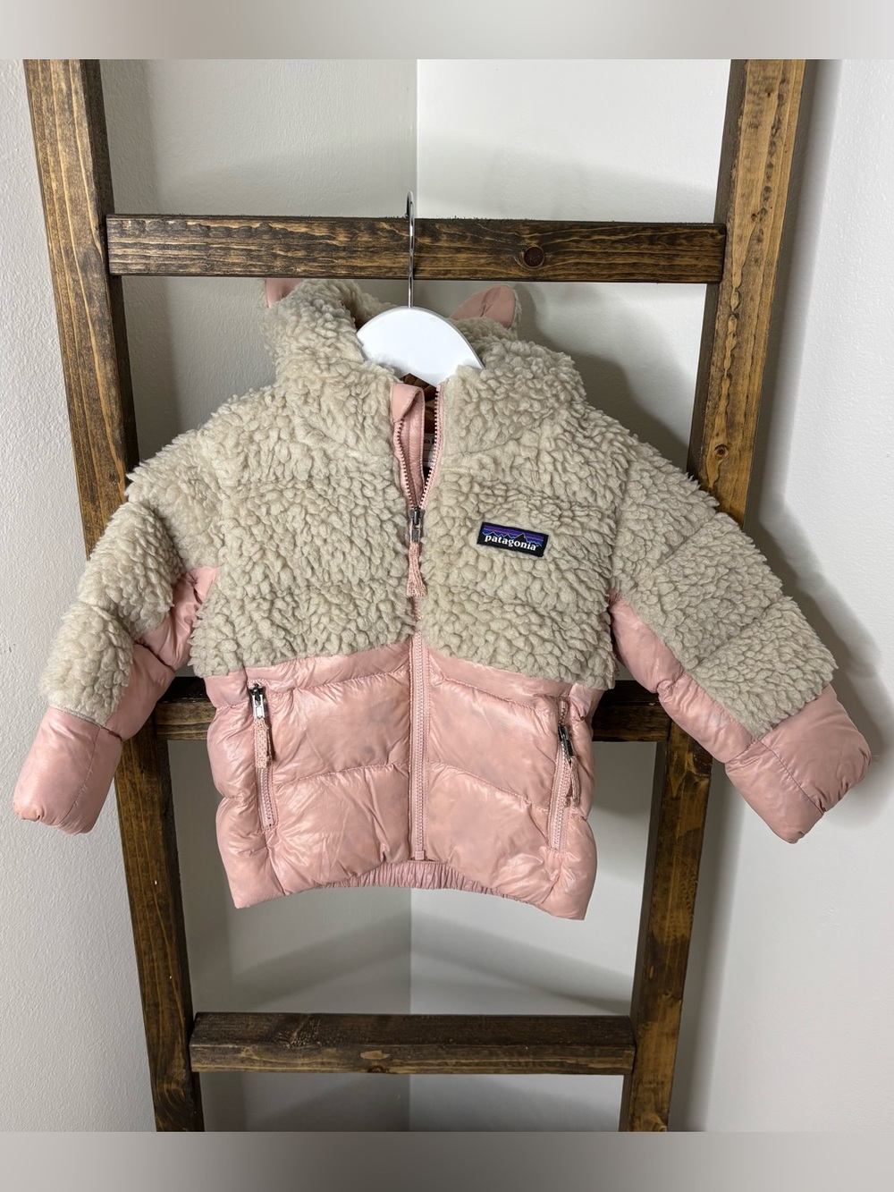 Patagonia Kids Two-Tone Sherpa Jacket in Cream and Pale Pink Size 12-18M